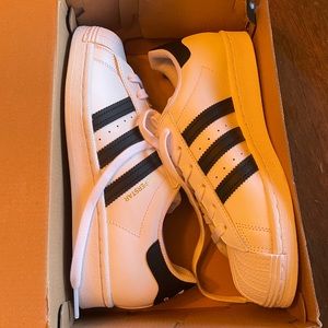 Adidas Superstar - Women US Size 7.5 (BRAND NEW IN BOX)